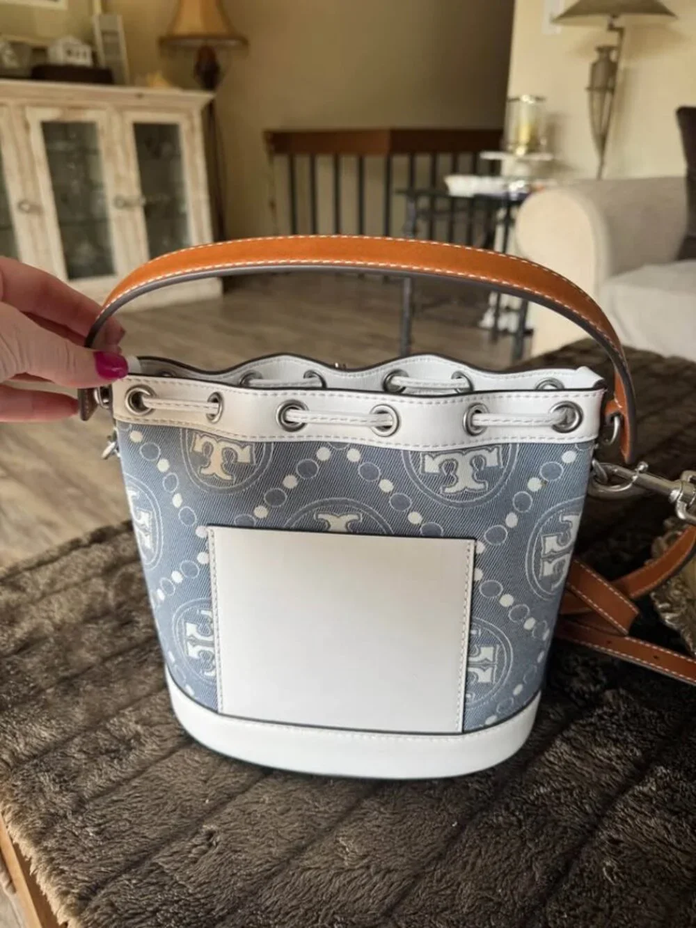 Tory Burch tory burch